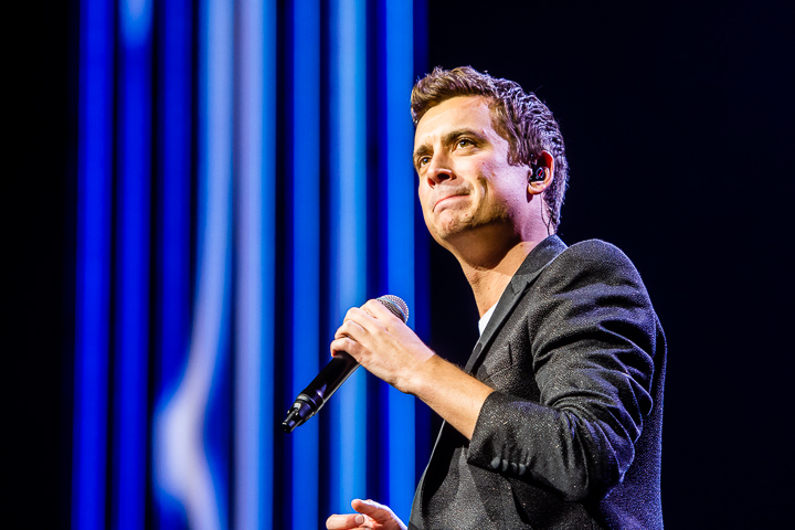 Niels Destadsbader - dertig @ Sportpaleis, foto 18, foto's door Dimitri Vanlommel - FrontView Magazine