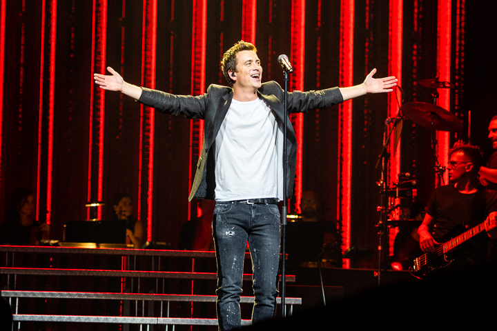 Niels Destadsbader - dertig @ Sportpaleis, foto 23, foto's door Dimitri Vanlommel - FrontView Magazine
