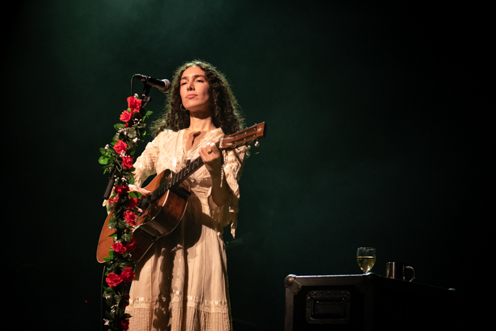 Father John Misty & Bedouine @ De Roma, picture 2, photographed by Myra Segers - FrontView Magazine