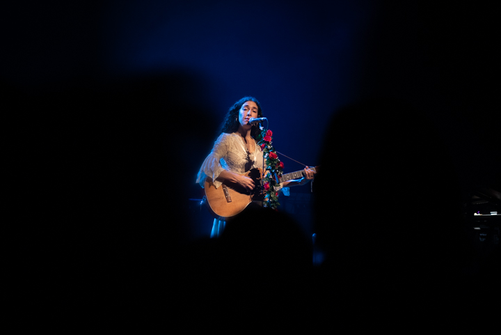 Father John Misty & Bedouine @ De Roma, picture 5, photographed by Myra Segers - FrontView Magazine