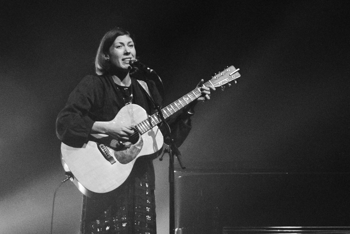 Alela Diane @ Het Depot, picture 4, photographed by Myra Segers - FrontView Magazine