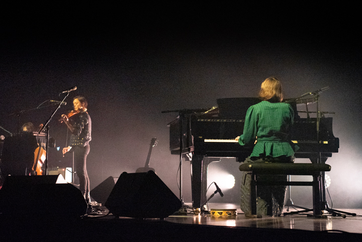 Alela Diane @ Het Depot, picture 8, photographed by Myra Segers - FrontView Magazine