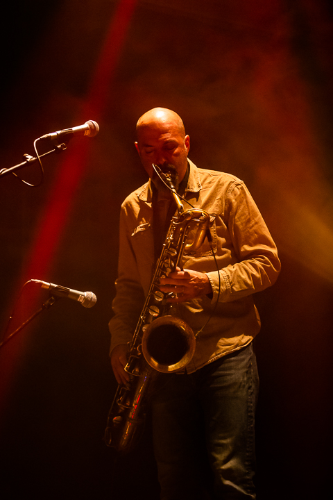 Vapors of Morphine @ De Casino, picture 3, photographed by Chris Lippens - FrontView Magazine