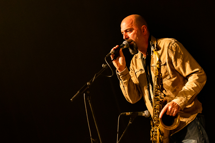 Vapors of Morphine @ De Casino, picture 6, photographed by Chris Lippens - FrontView Magazine