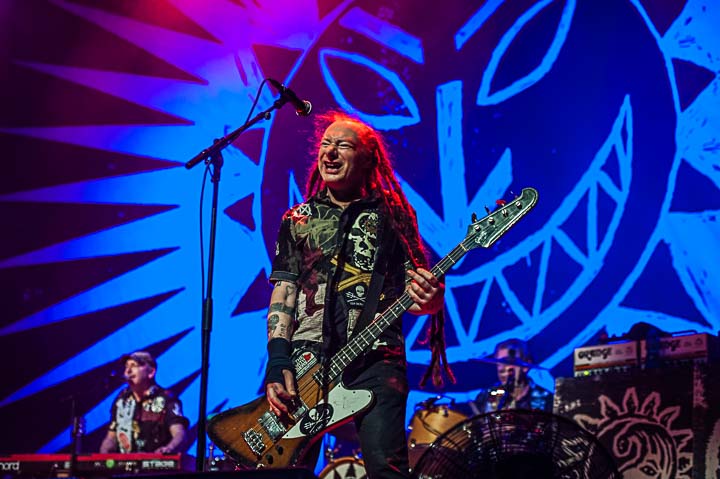 Levellers @ De Roma, picture 5, photographed by Gert Daemen - FrontView Magazine
