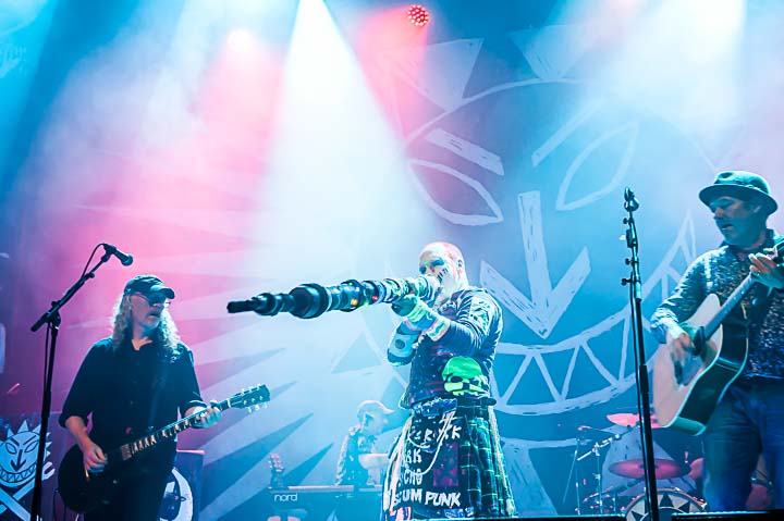 Levellers @ De Roma, picture 10, photographed by Gert Daemen - FrontView Magazine