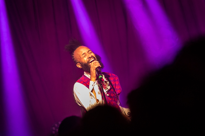 Fantastic Negrito @ De Roma, picture 6, photographed by Chris Lippens - FrontView Magazine