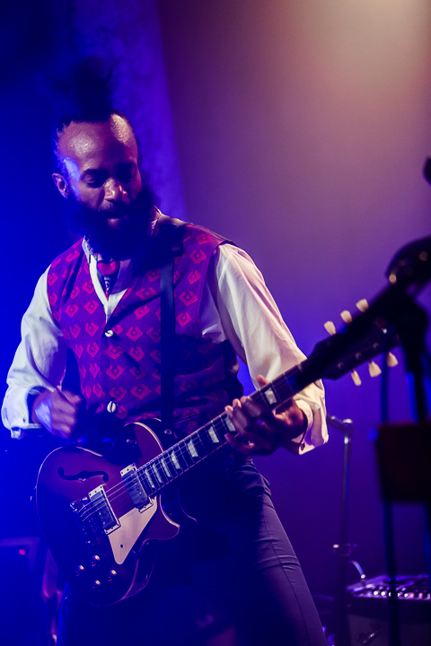 Fantastic Negrito @ De Roma, picture 9, photographed by Chris Lippens - FrontView Magazine
