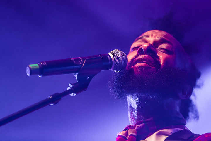 Fantastic Negrito @ De Roma, picture 10, photographed by Chris Lippens - FrontView Magazine