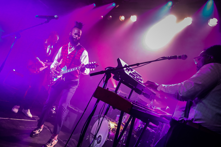 Fantastic Negrito @ De Roma, picture 12, photographed by Chris Lippens - FrontView Magazine