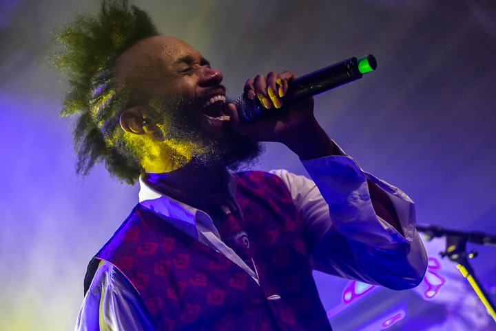 Fantastic Negrito @ De Roma, picture 20, photographed by Chris Lippens - FrontView Magazine