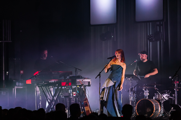 Axelle Red @ Het Depot, picture 15, photographed by Chris Lippens - FrontView Magazine