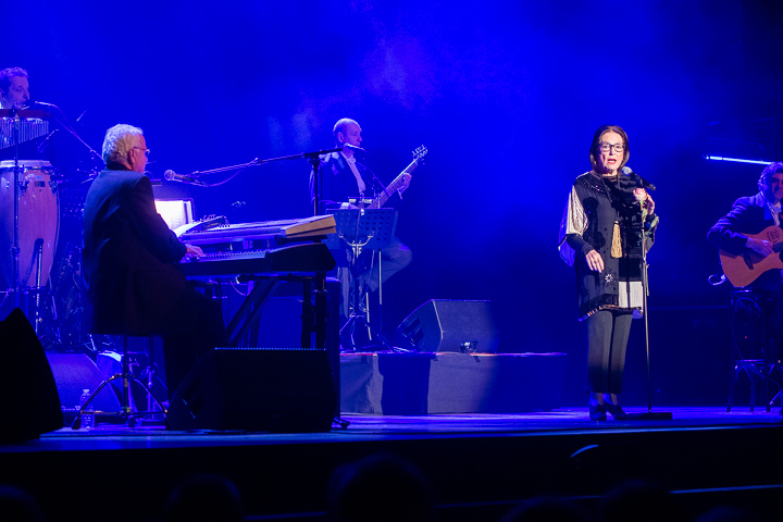 Nana Mouskouri - Forever Young Tour @ De Roma, foto 10, foto's door Dimitri Vanlommel - FrontView Magazine
