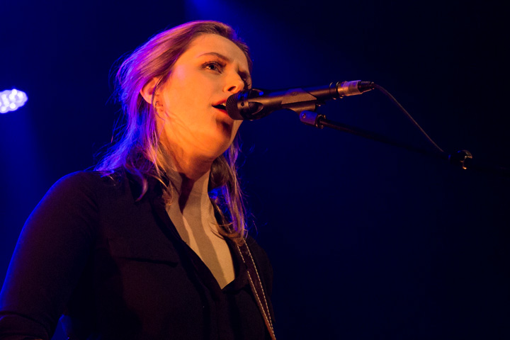 Maaike Ouboter @ Het Depot, picture 1, photographed by Dieter Boone - FrontView Magazine