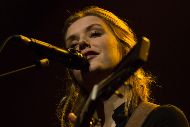 Maaike Ouboter @ Het Depot, picture 7, photographed by Dieter Boone - FrontView Magazine