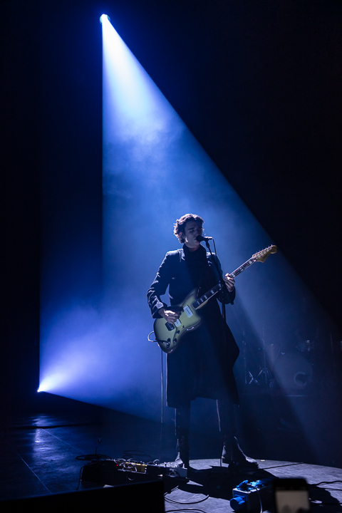 Tamino @ Ancienne Belgique, picture 2, photographed by Chris Lippens - FrontView Magazine