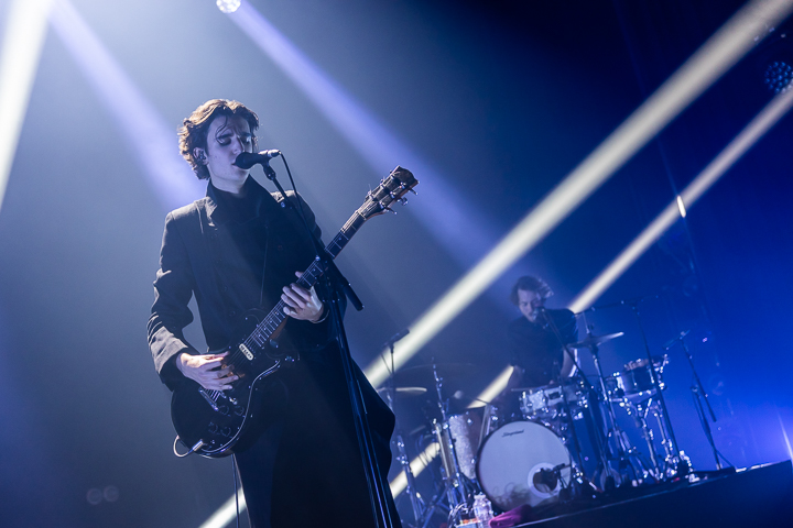 Tamino @ Ancienne Belgique, picture 8, photographed by Chris Lippens - FrontView Magazine