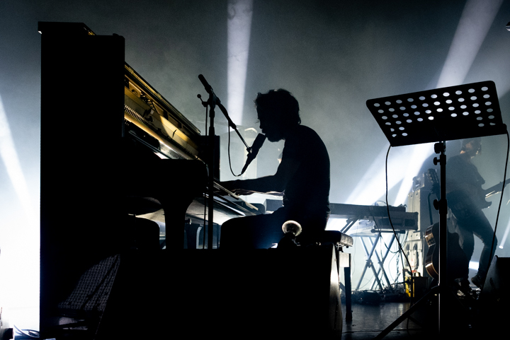 Patrick Watson & La Force @ Het Depot, picture 11, photographed by Myra Segers - FrontView Magazine