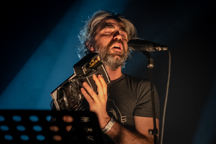 Patrick Watson & La Force @ Het Depot, picture 16, photographed by Myra Segers - FrontView Magazine
