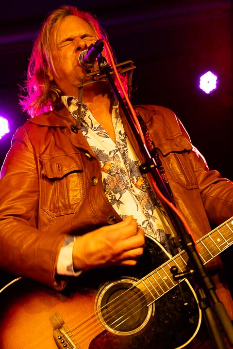 Light of Day Club 27, picture 3, photographed by Kris Saelen - FrontView Magazine