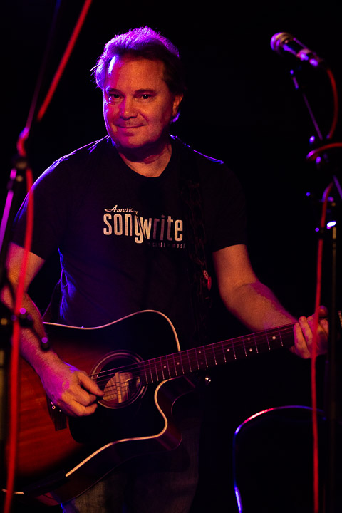 Light of Day Club 27, picture 10, photographed by Kris Saelen - FrontView Magazine