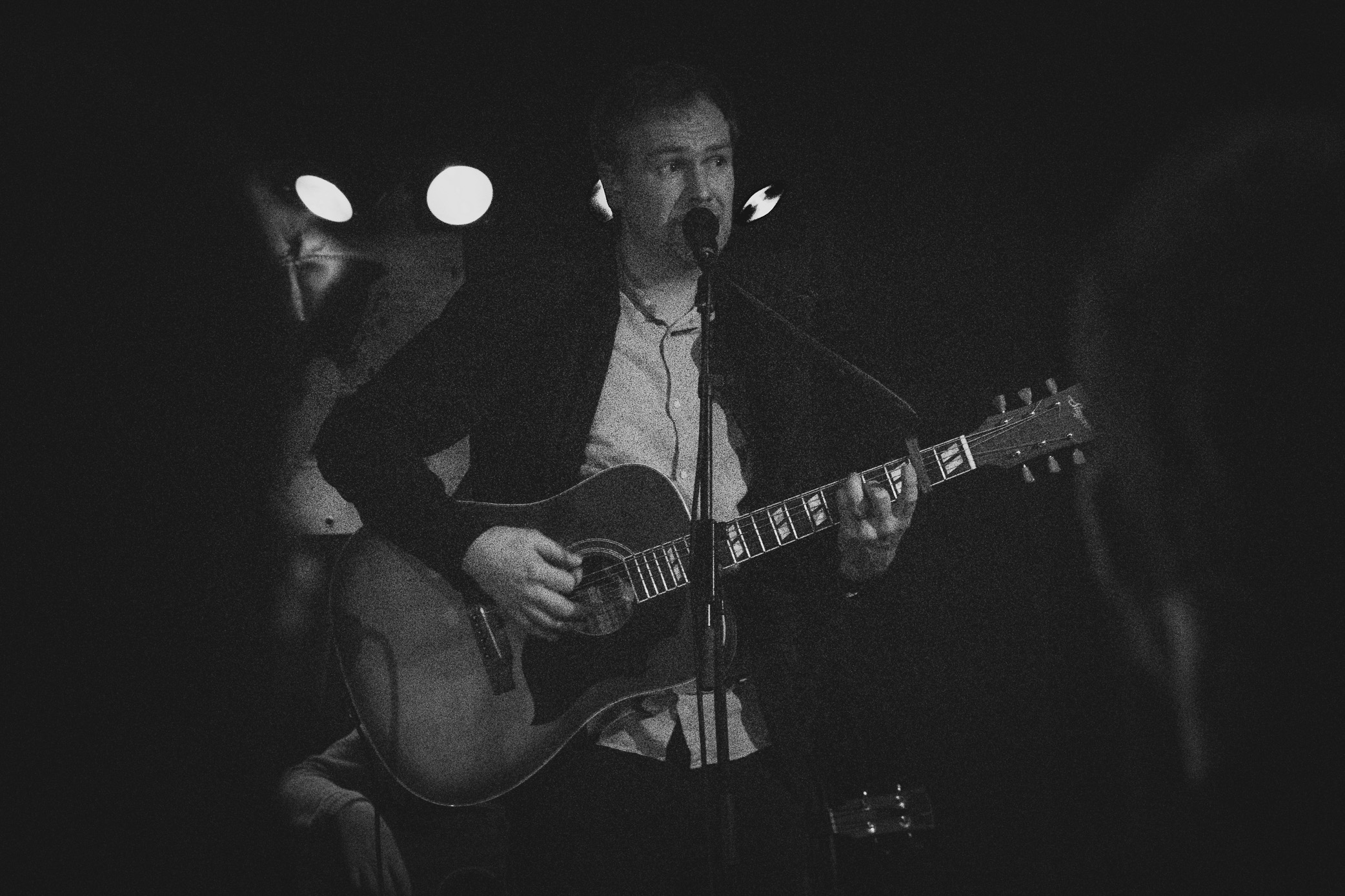 Het onderspit @ Warmste avond in Pand A, picture 1, photographed by Ruben Vandeweijer - FrontView Magazine