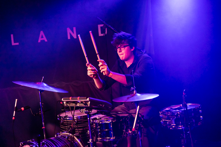 Portland @ Trix Bar, picture 2, photographed by Chris Lippens - FrontView Magazine
