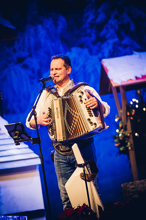Weihnachtsfest der Volksmusik @ Ethias Theater, foto 4, foto's door Elke Briers - FrontView Magazine