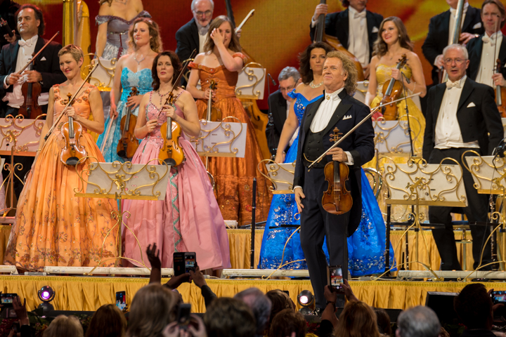 André Rieu @ Sportpaleis Antwerpen, foto 15, foto's door Tim Delmoitie - FrontView Magazine