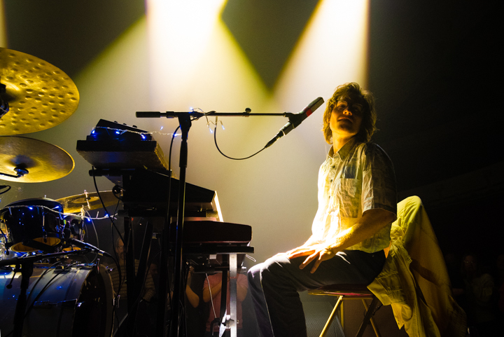 Beraadgeslagen (& Bert Cools) @ De Roma, picture 11, photographed by Myra Segers - FrontView Magazine