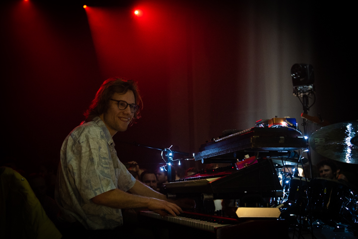 Beraadgeslagen (& Bert Cools) @ De Roma, picture 19, photographed by Myra Segers - FrontView Magazine