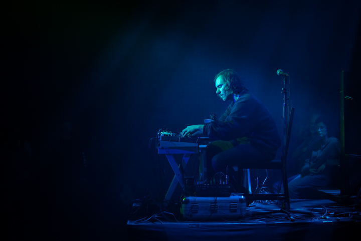 Beraadgeslagen (& Bert Cools) @ De Roma, picture 41, photographed by Myra Segers - FrontView Magazine
