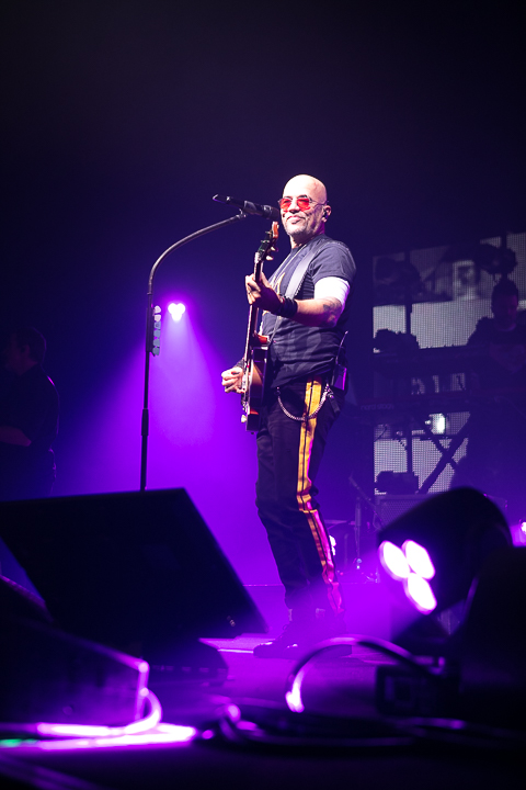 Pascal Obispo @ L'Aéronef Lille, picture 14, photographed by Anais Callens - FrontView Magazine