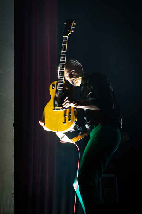 Triggerfinger: Exclusive 20th Anniversary Show @ De Roma, foto 19, foto's door Sandra Van Watermeulen - FrontView Magazine