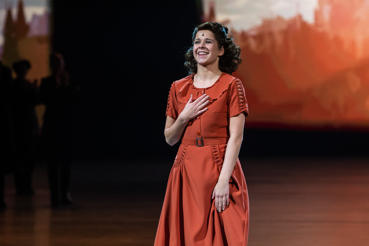Première Laura Tesoro in 40-45 @ Studio 100 Pop-up Theater, picture 13, photographed by Goele Bormans - FrontView Magazine
