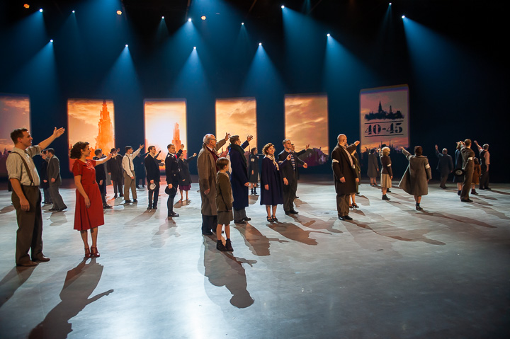 Première Laura Tesoro in 40-45 @ Studio 100 Pop-up Theater, picture 27, photographed by Goele Bormans - FrontView Magazine