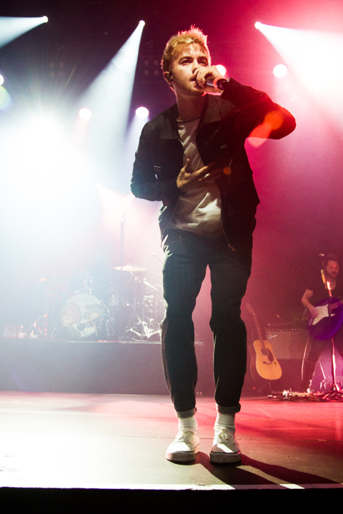 Jack and Jack @ Salle La Madeleine, picture 2, photographed by Tom Stessens - FrontView Magazine