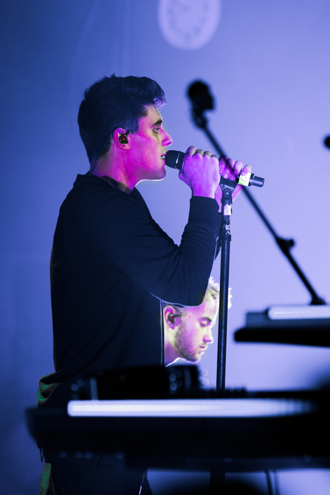 Jack and Jack @ Salle La Madeleine, picture 7, photographed by Tom Stessens - FrontView Magazine