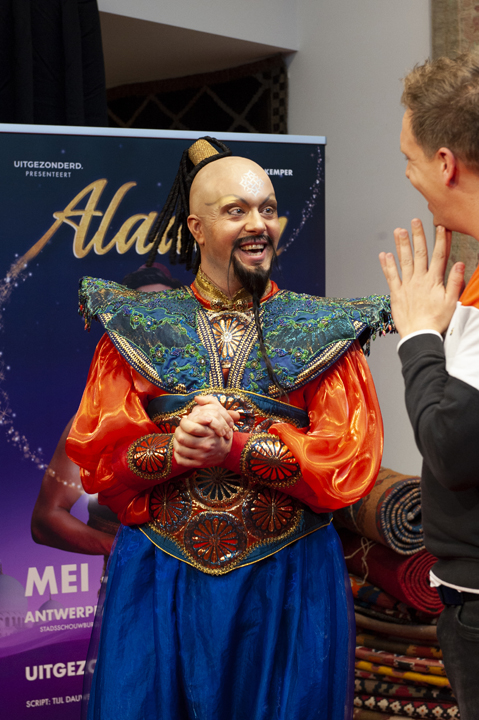 Persconferentie Aladdin @ Ashtari Oriental Carpets, picture 9, photographed by Sandra Van Watermeulen - FrontView Magazine