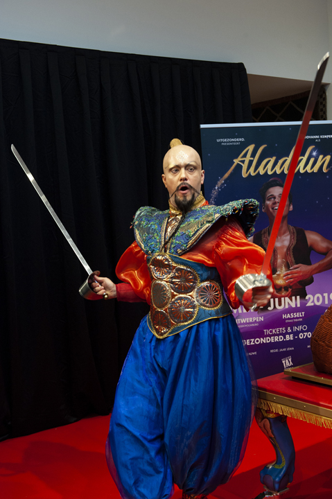 Persconferentie Aladdin @ Ashtari Oriental Carpets, picture 19, photographed by Sandra Van Watermeulen - FrontView Magazine