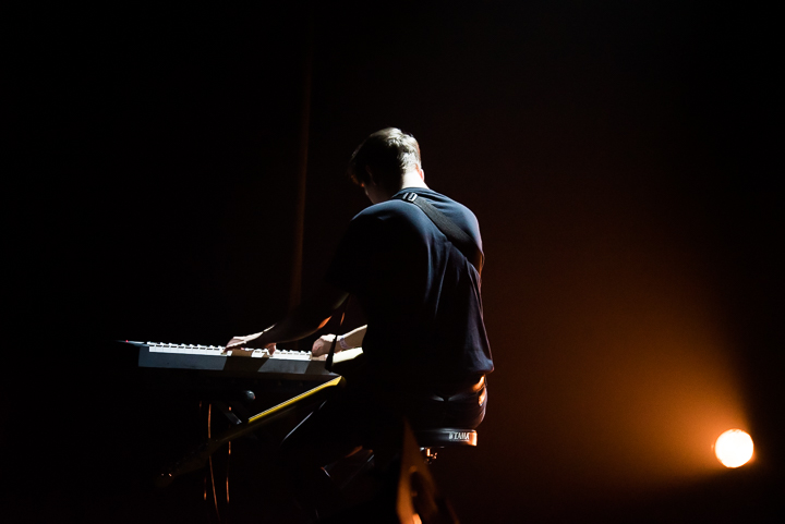 Whispering Sons @ cactus Muziekcentrum Brugge, picture 11, photographed by Diëgo De Buck - FrontView Magazine