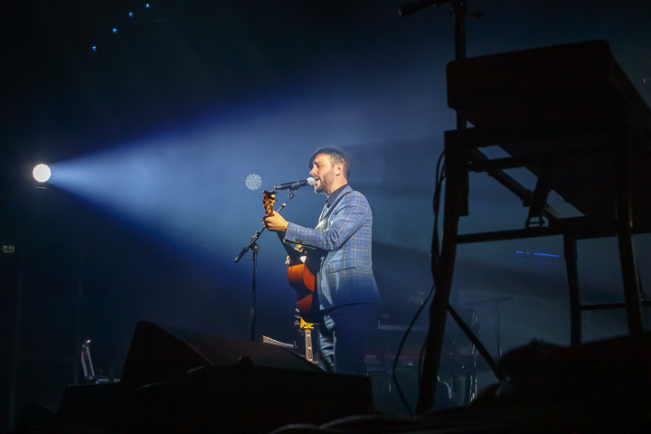 Charlie Winston @ Koninklijk Circus, picture 7, photographed by Alex Wyckmans - FrontView Magazine