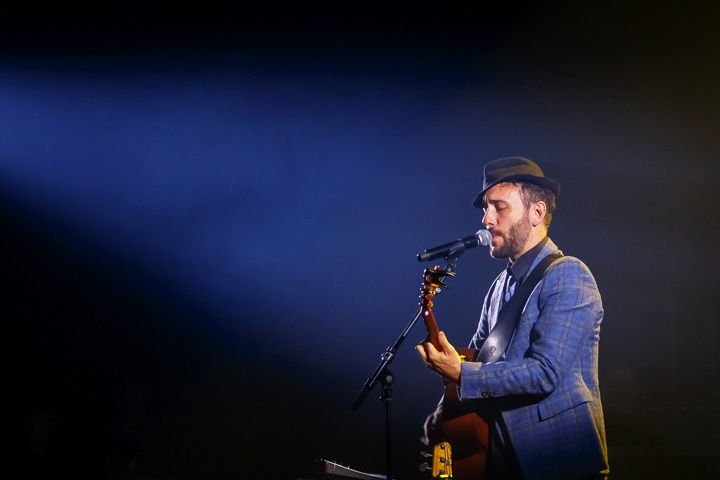 Charlie Winston @ Koninklijk Circus, picture 9, photographed by Alex Wyckmans - FrontView Magazine