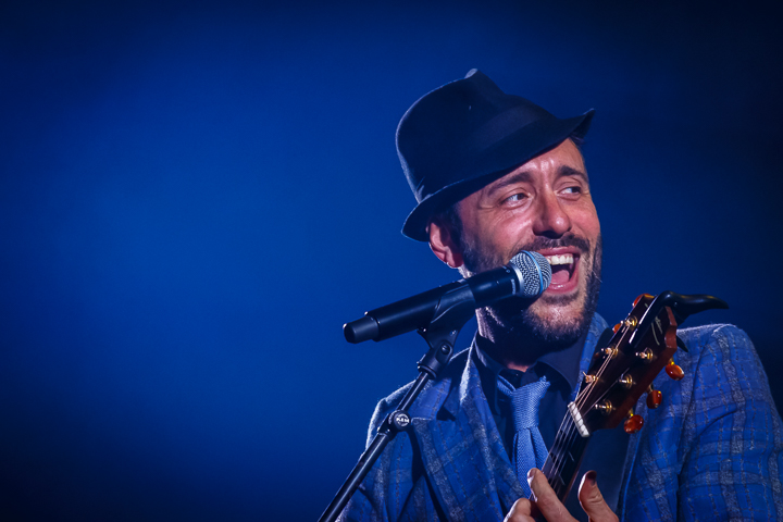 Charlie Winston @ Koninklijk Circus, picture 10, photographed by Alex Wyckmans - FrontView Magazine