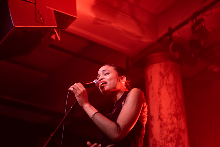 Adia Victoria - The Dope Queen Tour @ De Roma, picture 5, photographed by Christian Kwa - FrontView Magazine