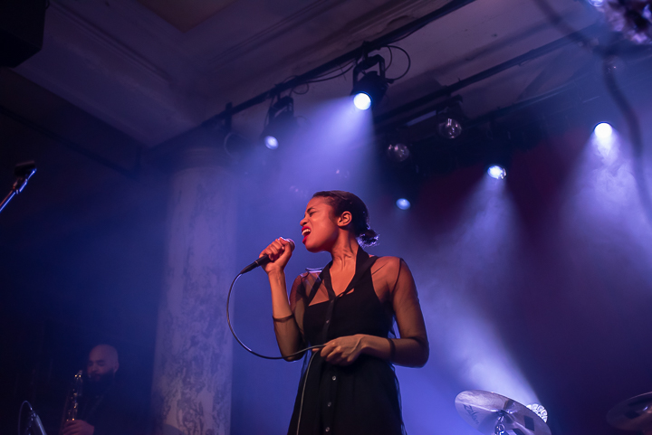 Adia Victoria - The Dope Queen Tour @ De Roma, picture 27, photographed by Christian Kwa - FrontView Magazine