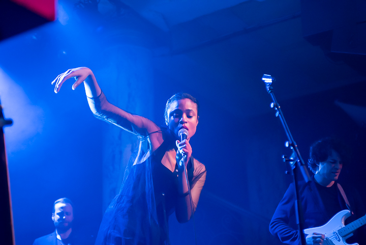 Adia Victoria - The Dope Queen Tour @ De Roma, picture 30, photographed by Christian Kwa - FrontView Magazine