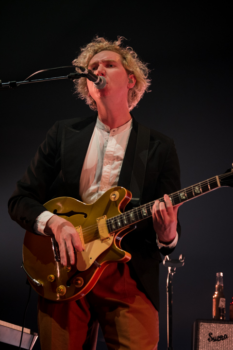 The Kooks @ Lotto Arena Antwerpen, foto 6, foto's door Tim Delmoitie - FrontView Magazine