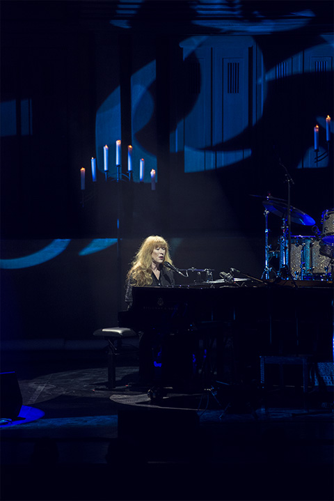 Loreena McKennitt @ Bozar, picture 6, photographed by Jef Peeters - FrontView Magazine