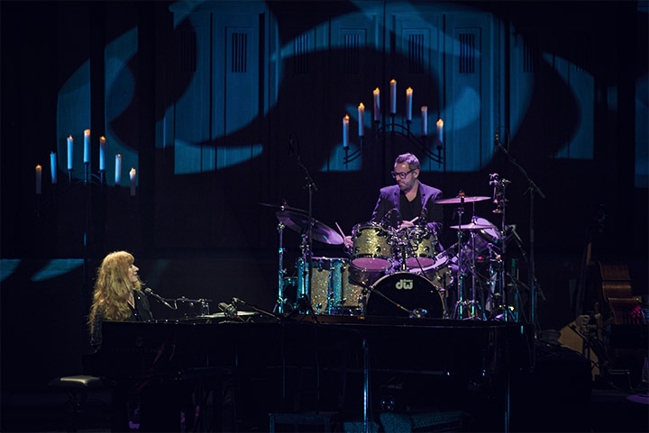 Loreena McKennitt @ Bozar, picture 9, photographed by Jef Peeters - FrontView Magazine